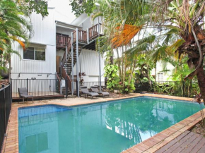 Hotels in Alexandra Headland